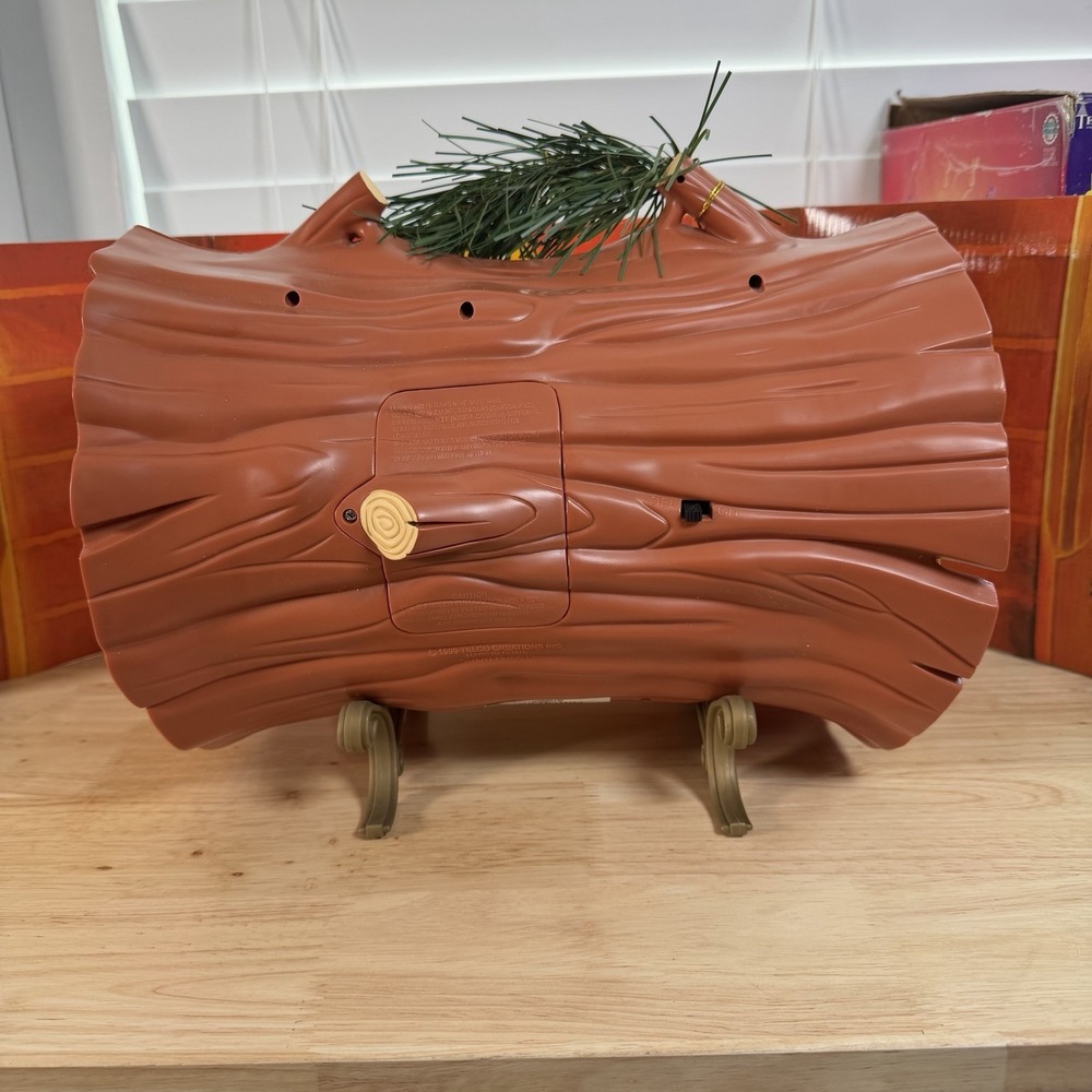 YULE BURNER THE TALKING SINGING LOG BY TELCO ANIMATED CHRISTMAS Box & Back Drop - Picture 5 of 16
